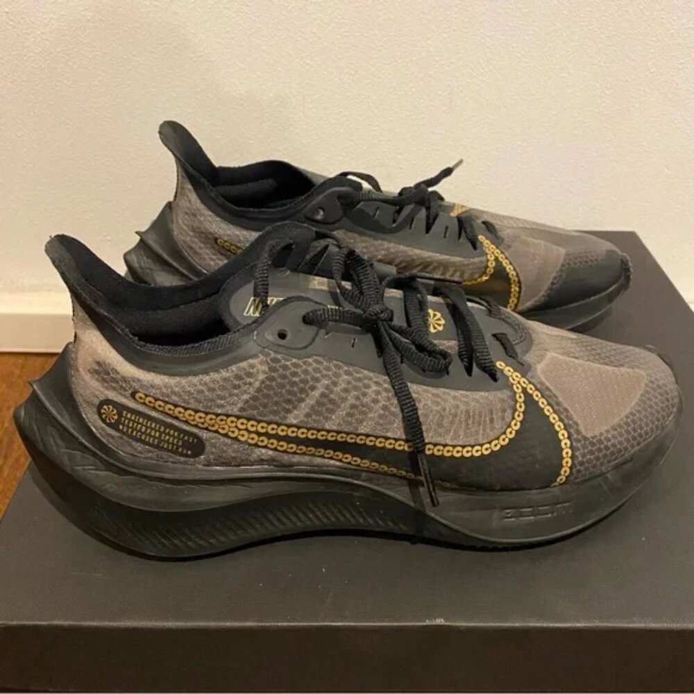 Nike Air Zoom Black & Gray Women’s Running Shoes Sneakers